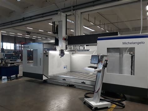 Precision CNC turning center in Italy 